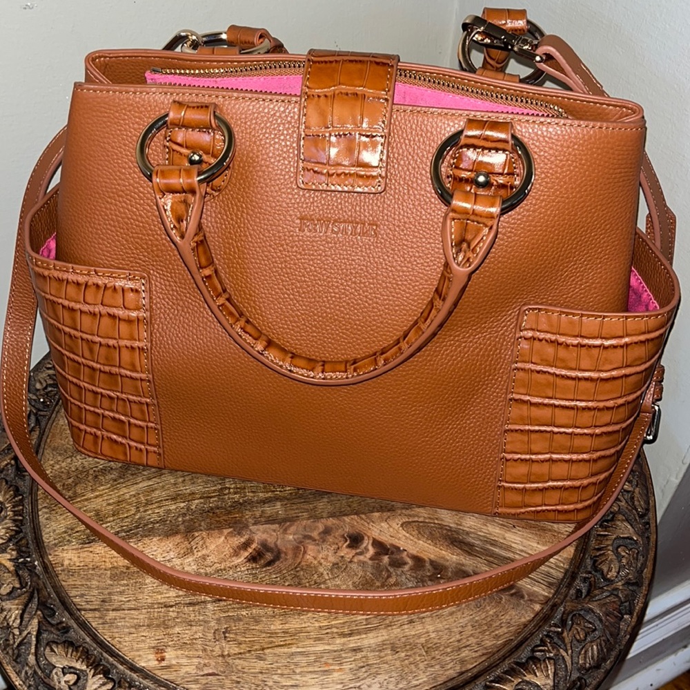 NWOT Gorgeous Boutique F&W Tan/Croc Leather Large Satchel Awesome Gold Hardware